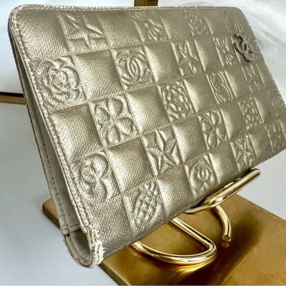 SOLD**SOLDChanel Icon Series - Precious Symbols CC - Metallic Gold Bifold Wallet - Picture 5 of 15